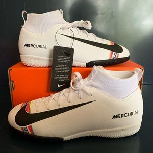 Nike Jr Superfly 6 Academy IC AJ3110 109